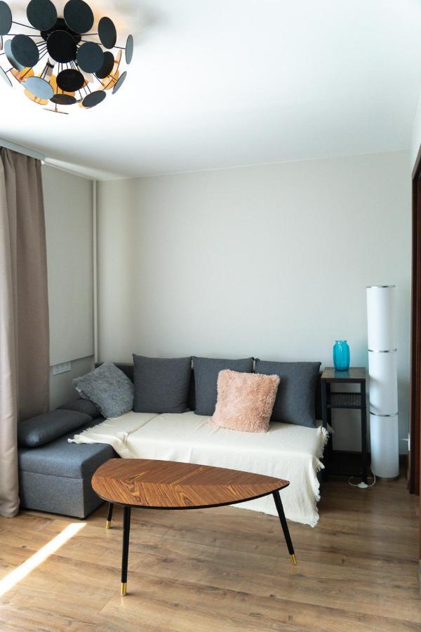 Apartment Warm & Cozy With Balcony In Valmiera